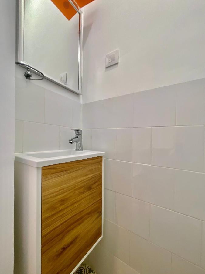 Charming Lavapies Apartment มาดริด ภายนอก รูปภาพ